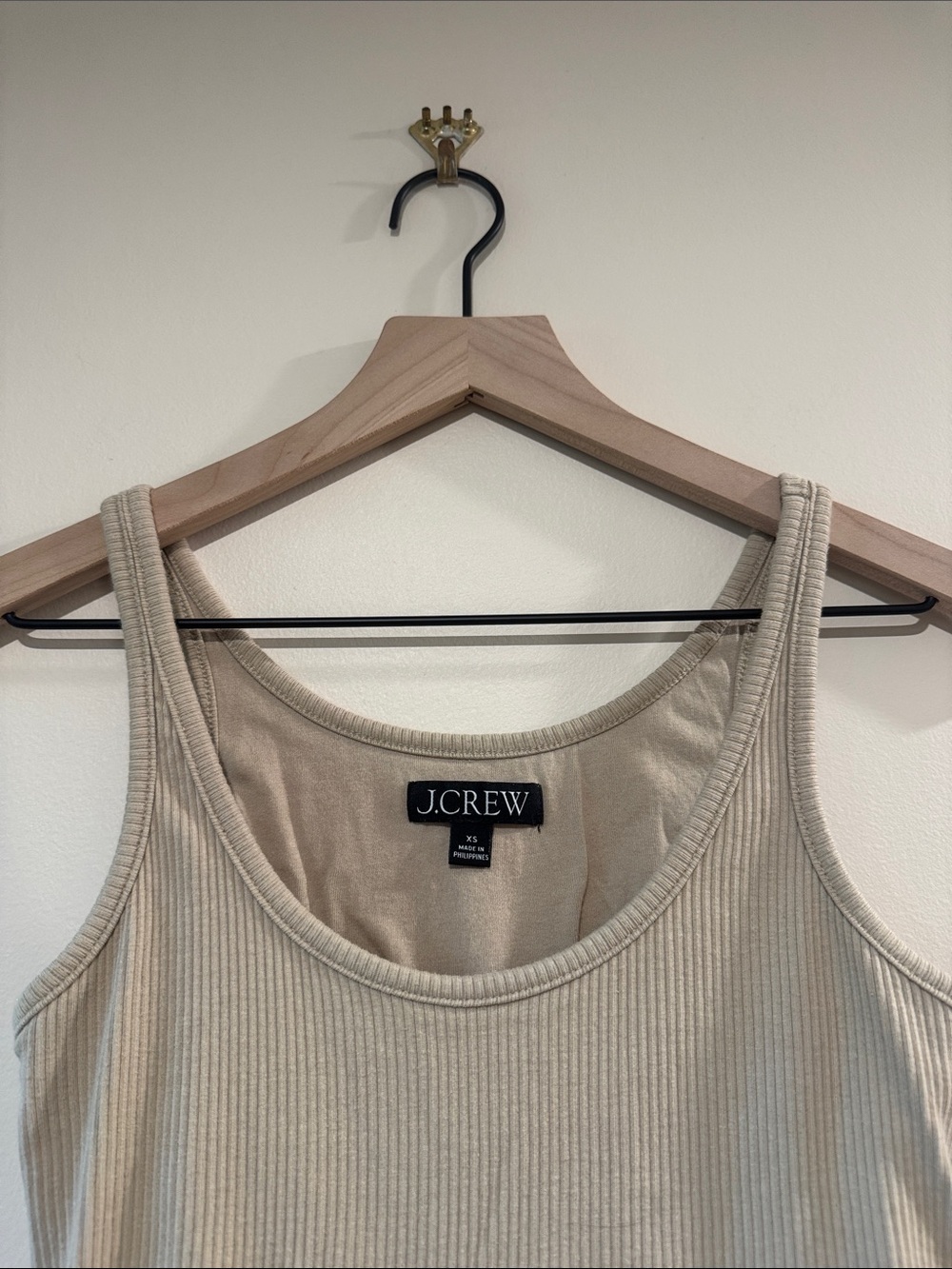 J. Crew Perfect Rib Scoopneck Tank Size XS - Picture 2 of 6
